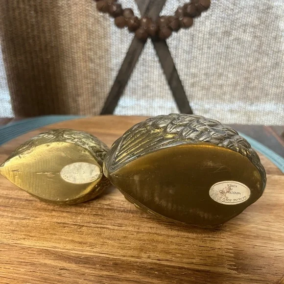 Pair of Vintage Genuine Brass Quails/Mother-Baby Brass Birds~ Mid Century Birds - Picture 9 of 13